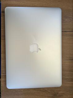Apple  - 13.3" Intel i5 8GB GB