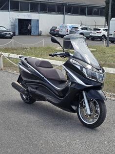 Piaggio - X10