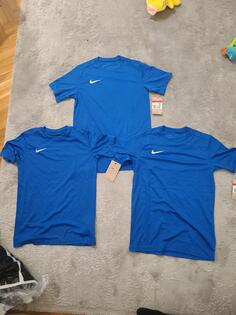 nike majce L velicina za djecu za trening 