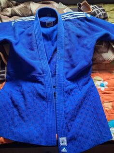 Prodajem Adidas Kimono