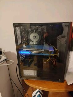 Intel i3 - 16GB GB DDR4 - SSD disk