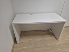 Prodajem 5 stolova 140x65