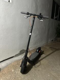 Segway Ninebot F40I - eketrični trotinet