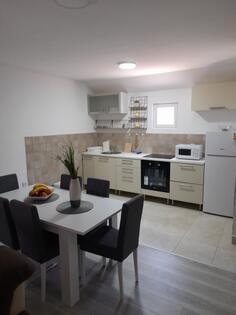 Jednosoban stan 62m2 - Kotor - Kavač