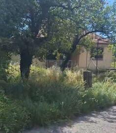 Porodična kuća 150m2 - Podgorica - Tološi