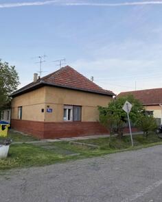 Porodična kuća 114m2 - Bečej - Bečej (uži dio)