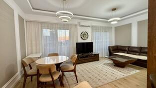 Dvosoban stan 78m2 - Bar - Centar grada