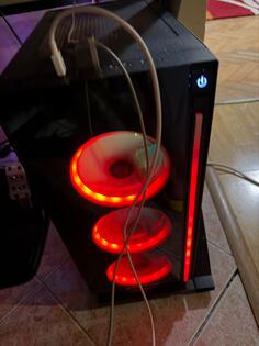 AMD Ryzen 5 - 16GB GB DDR4 - SSD disk