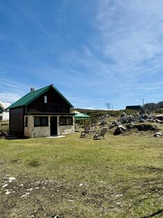 Potrebna osoba za održavanje vikendice na Žabljaku