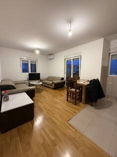 Dvosoban stan 57m2 - Podgorica - Tuški put