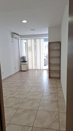 Kancelarija 46m2 - Podgorica - > Okolina grada