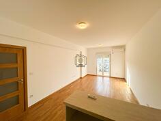 Dvosoban stan 65m2 - Podgorica - Stari Aerodrom