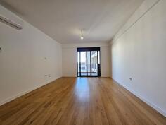 Jednosoban stan 62m2 - Bar - Centar grada