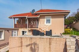 Porodična kuća 63m2 - Podgorica - Doljani
