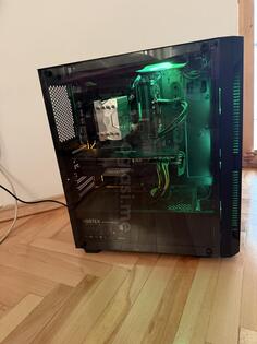 Intel i5 - 16GB GB DDR4 - HDD + SSD