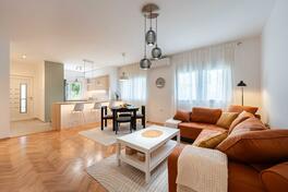 Trosoban stan 100m2 - Podgorica - Dalmatinska