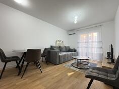 Jednosoban stan 42m2 - Podgorica - Stari Aerodrom