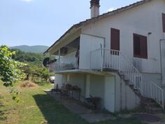 Porodična kuća 100m2 - Danilovgrad - > Okolina grada