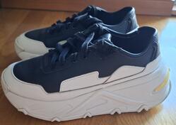 Prodajem Original Diesel patike