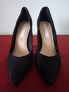 BERSHKA salonske cipele (Broj 39)