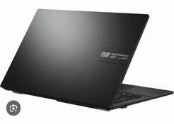Asus VivoBook Go 15 E1504FA-BQ1867 - 15.6" AMD Ryzen 5 16GB GB