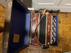 Kremenise harmonika kao nova u odličnom stanju