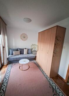 Garsonjera 28m2 - Podgorica - Nova Dalmatinska