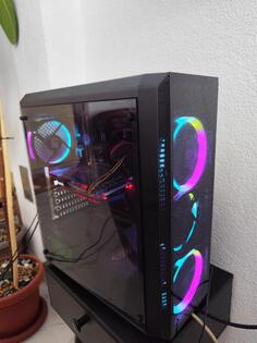 Intel i5 - 16GB GB DDR4 - HDD + SSD