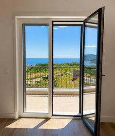 Dvosoban stan 94m2 - Herceg Novi - Luštica