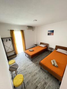 Poslovna zgrada 300m2 - Bar - Sutomore