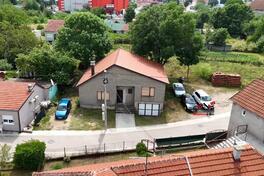 Porodična kuća 104m2 - Nikšić - Nikšić (uži dio)