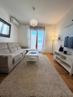 Jednosoban stan 45m2 - Podgorica - Stari Aerodrom