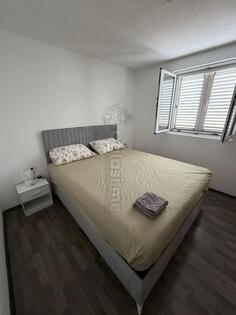 Dvosoban stan 75m2 - Kotor - Škaljari