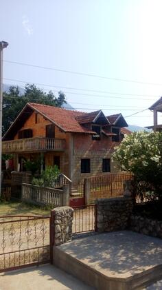 Porodična kuća 100m2 - Bar - Dobra Voda
