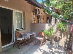 Porodična kuća 80m2 - Podgorica - Podgorica (uži dio)