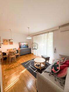 Trosoban stan 68m2 - Podgorica - Centar grada