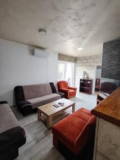 Jednosoban stan 50m2 - Nikšić - > Okolina grada