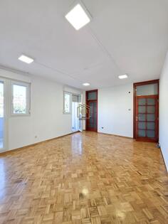 Kancelarija 82m2 - Podgorica - Momišići
