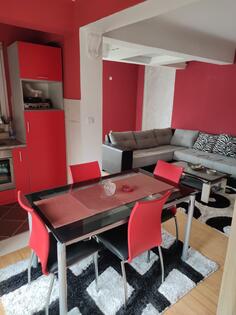 Jednoiposoban stan 53m2 - Cetinje - Cetinje (uži dio)