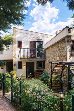 Dvojna kuća 100m2 - Budva - Petrovac