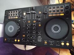 Pioneer DDJ-FLX4 - DJ kontroler
