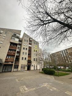 Trosoban stan 93m2 - Podgorica - Blok 6