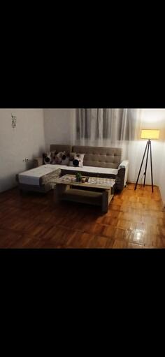 Dvoiposoban stan 80m2 - Podgorica - Konik Katolicka crkva