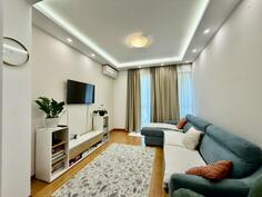 Jednosoban stan 62m2 - Bar - Centar grada