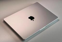 Apple M4 Pro  - 14"   24GB GB