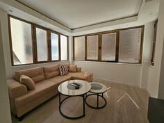 Dvosoban stan 46m2 - Bar - Centar grada