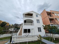 Porodična kuća 135m2 - Bar - Šušanj