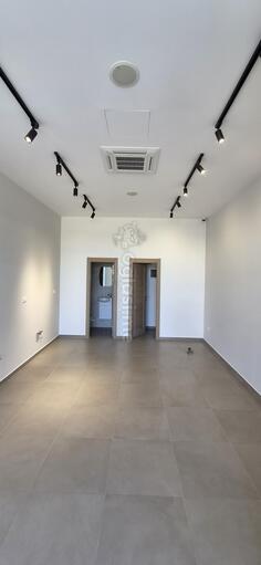 Lokal 28m2 - Podgorica - Stari Aerodrom