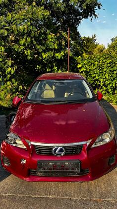 Lexus - CT 200h