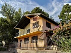 Porodična kuća 70m2 - Bar - Šušanj